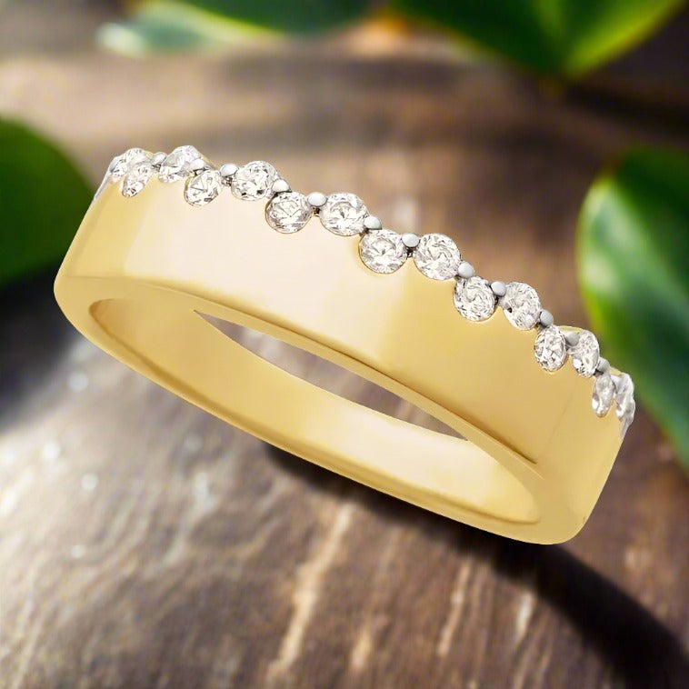 monaco ring - round diamond bubble band - angle shot