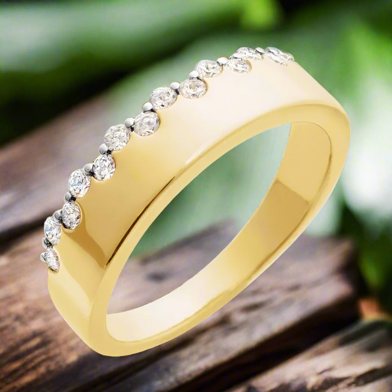 monaco ring - round diamond bubble band - tilted view