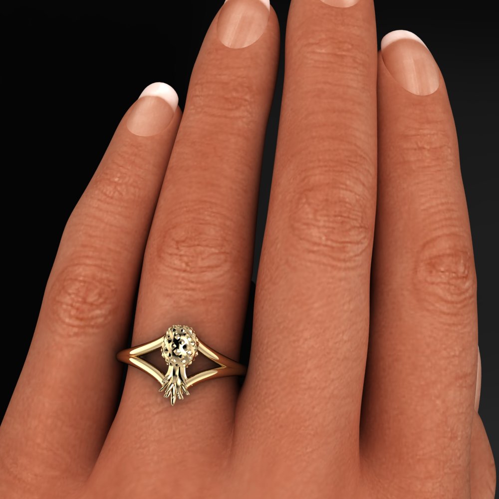 gold split band pineapple ring - model shot