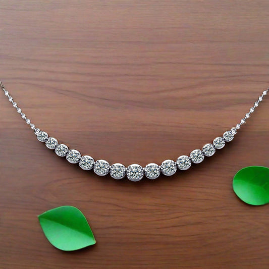 Graduated moissanite necklace