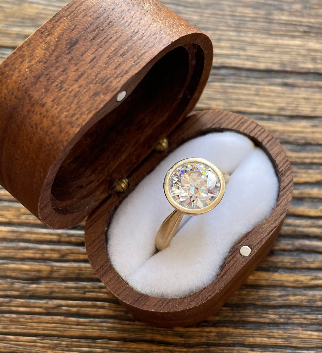 The Amora Gem