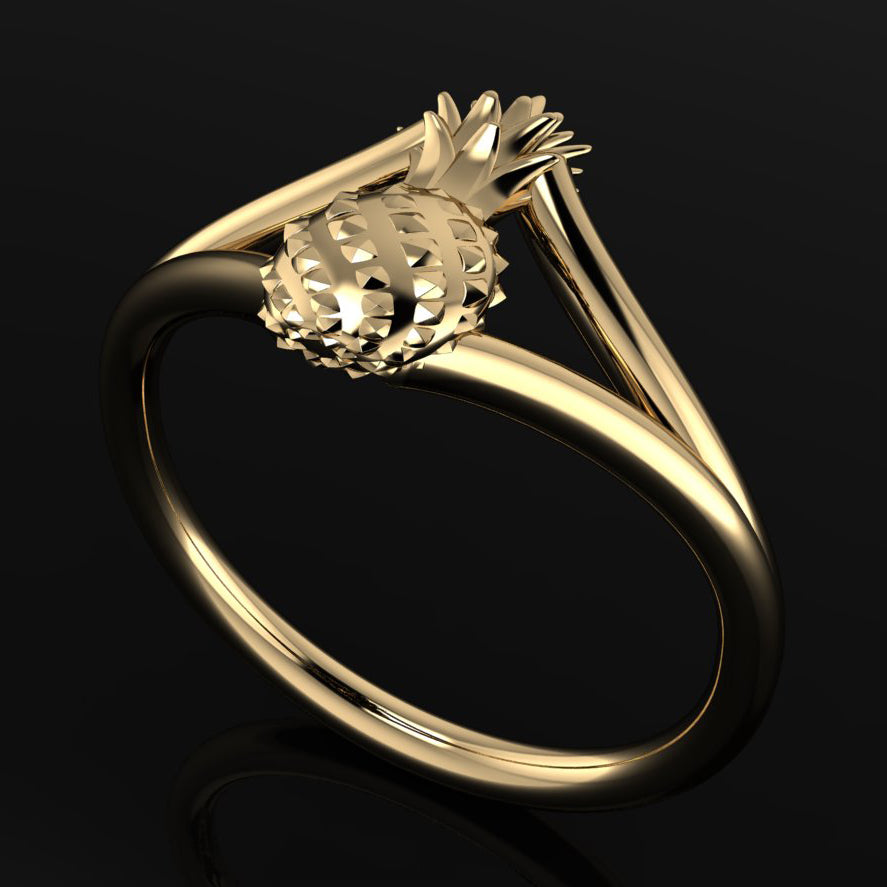 gold split band pineapple ring - tilted angle view