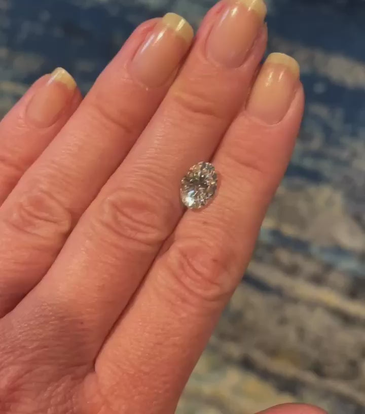 2.5 carat oval moissanite video