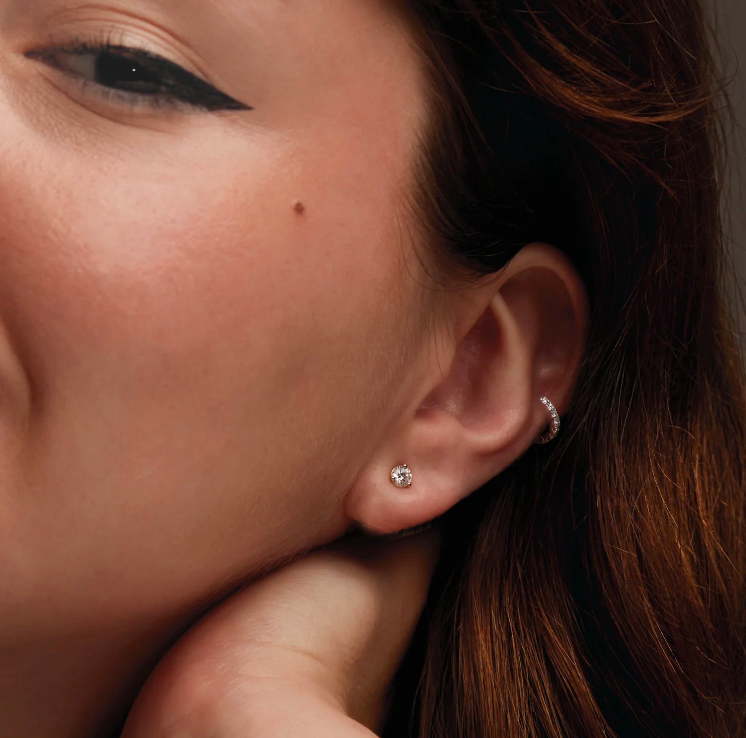 lab grown diamond stud earrings model