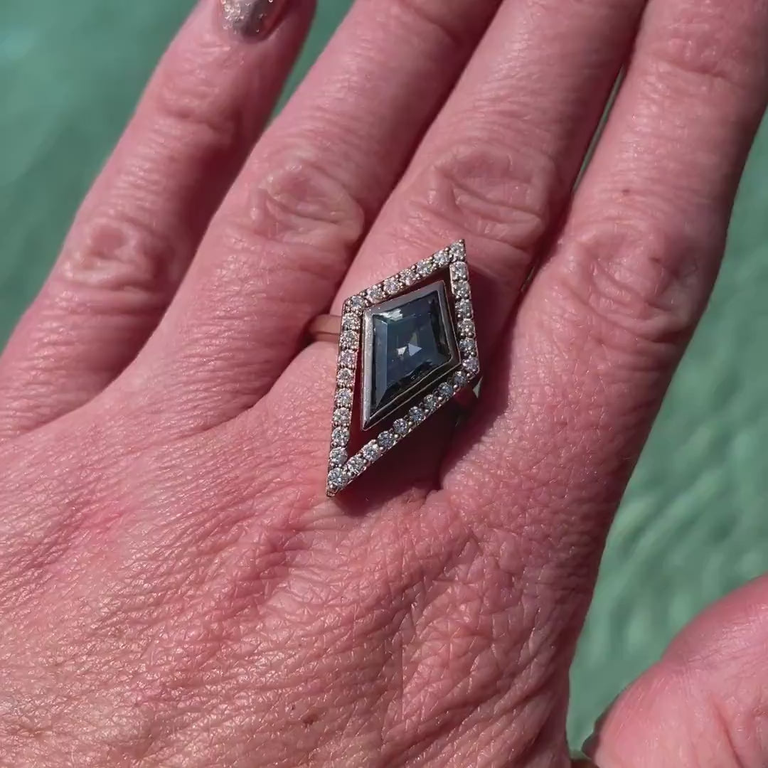 video of atlas ring on hand